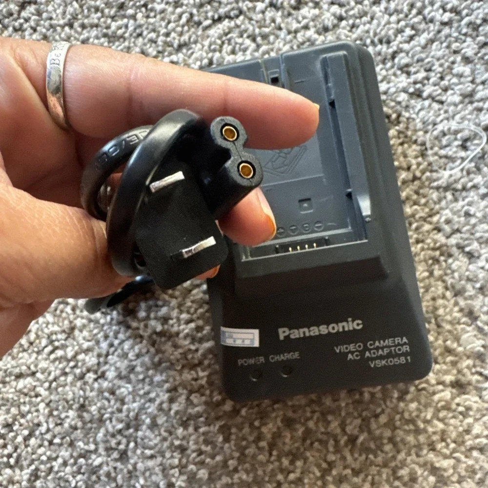 Panasonic VSK0581‎ Camcorder Battery Charger 8.4V
